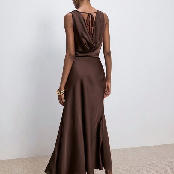 Coffee Brown Elegant Women's Halter Neck Sleeveless Backless Dress - Picture 2 of 4